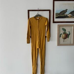 NWOT Kate Quinn Ribbed Modal Onesie Pajamas Mustard 3T